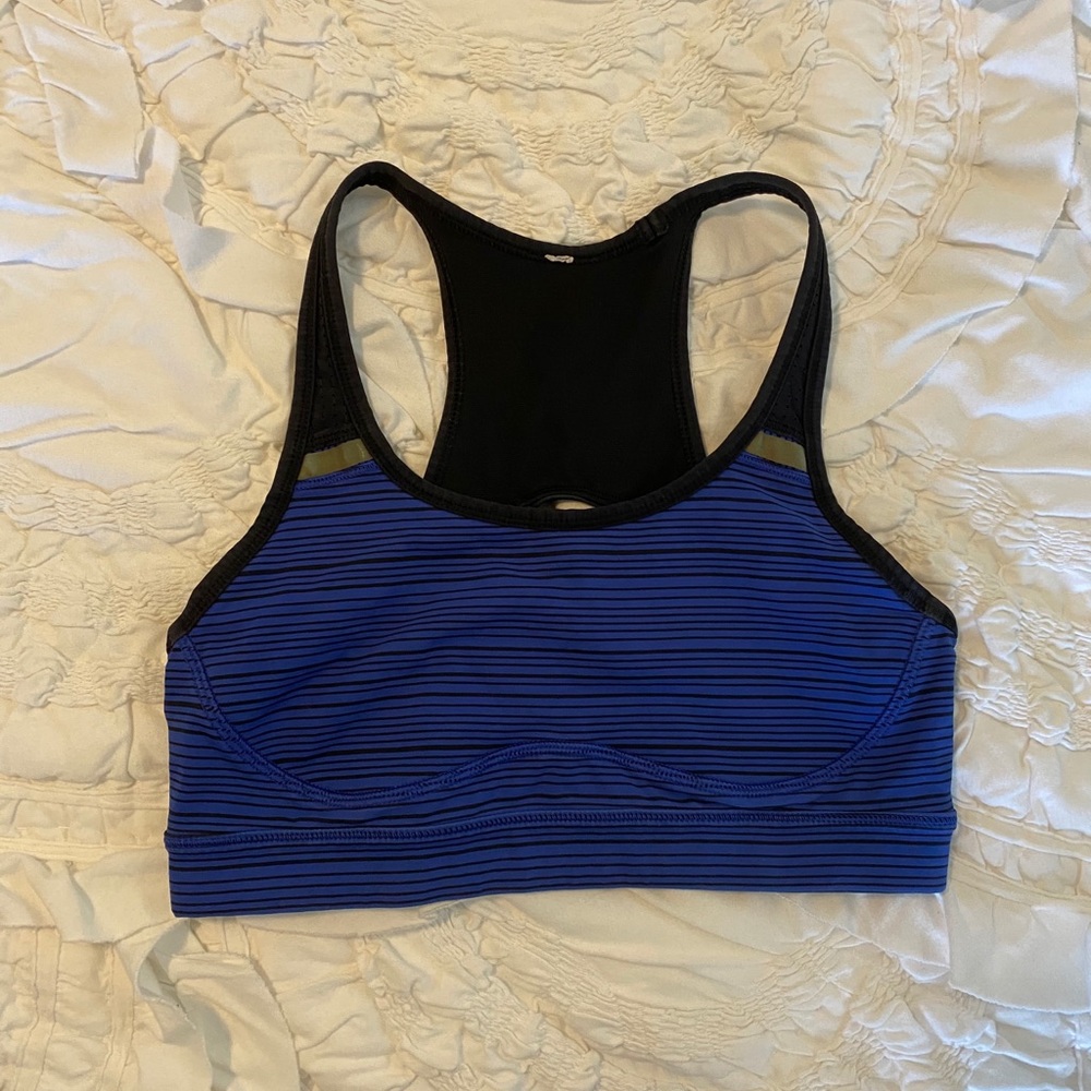 lululemon sports bra